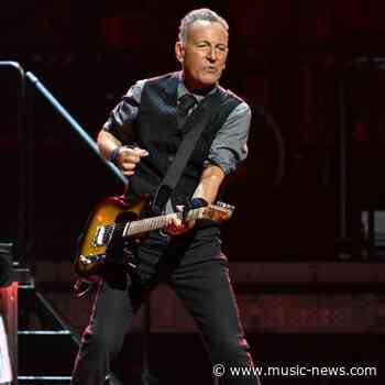 Bruce Springsteen and Rachel Zegler pay tribute to Glen Hansard