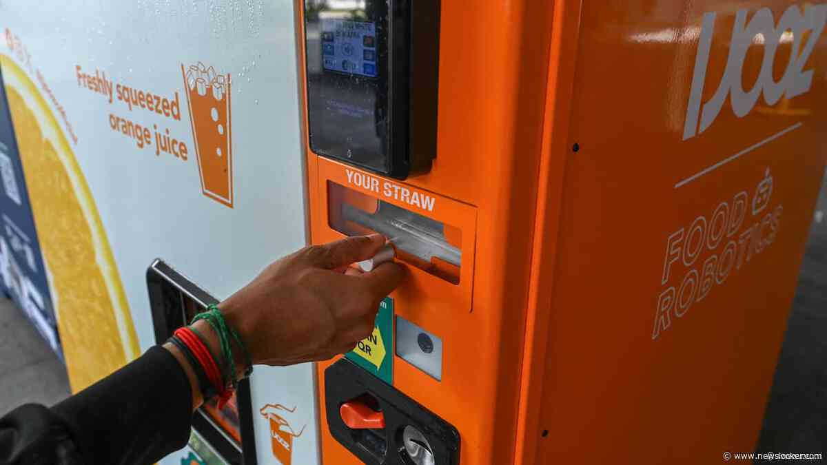 Fransman die in Singapore aan rietje van sapautomaat likte voor de rechter
