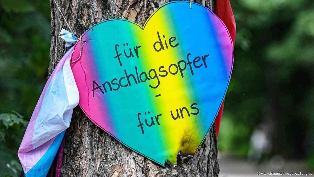 Linke und Grüne wollen Sondersitzung des Bundestags- Innenausschusses