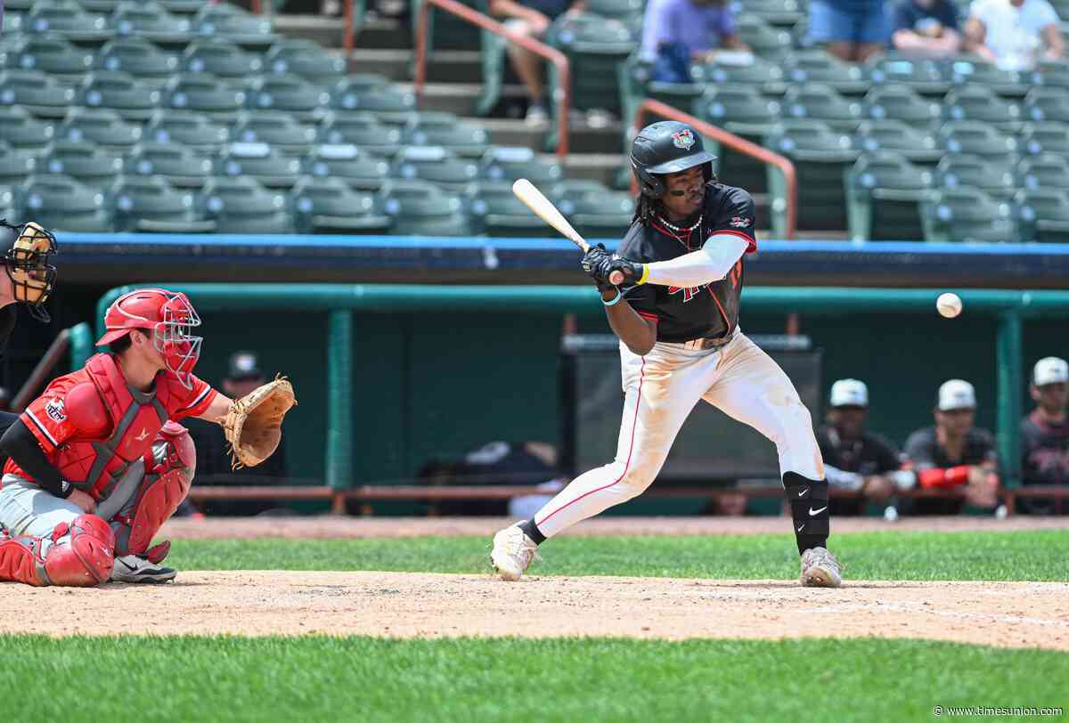 Former Nike salesman becomes hot hitter for ValleyCats