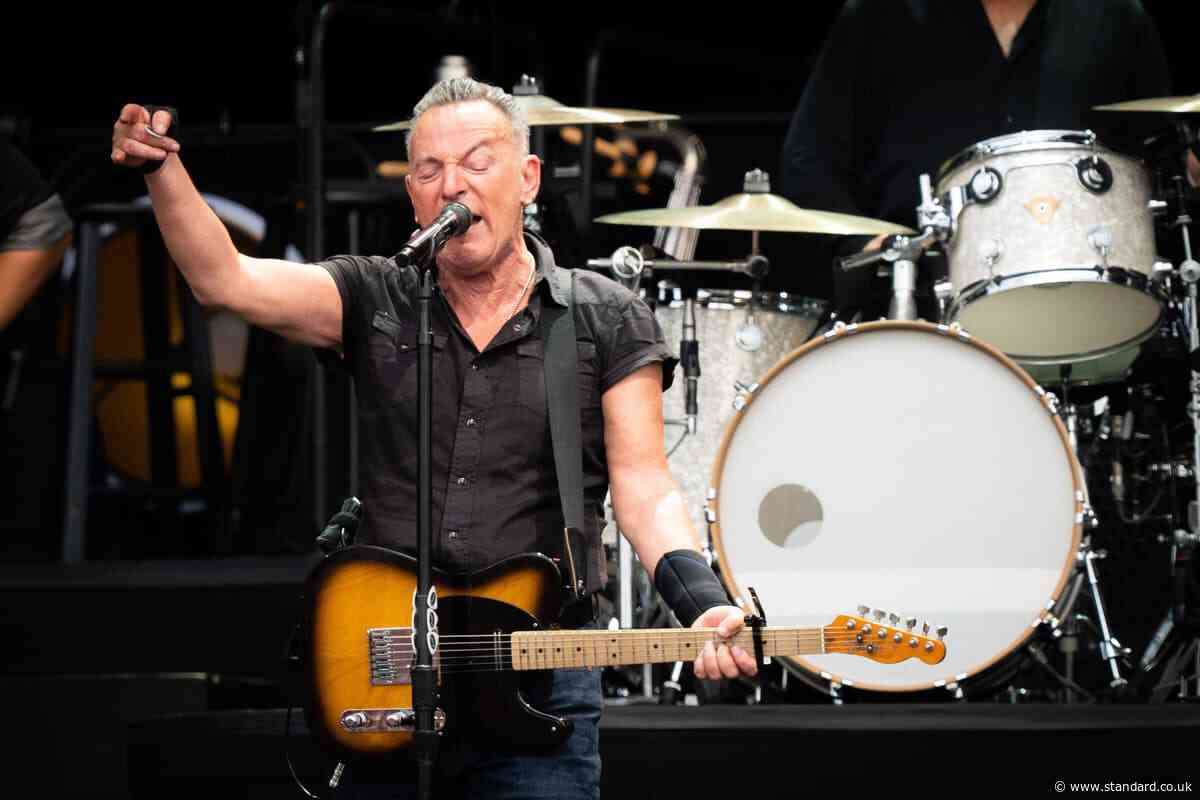 Springsteen, Bono and Sheeran pay tribute to ‘one of the greats’ Glen Hansard