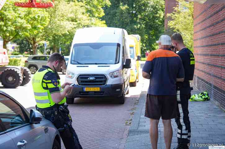 Vrouw met rollator gewond na aanrijding door pakketbezorger in Groningen