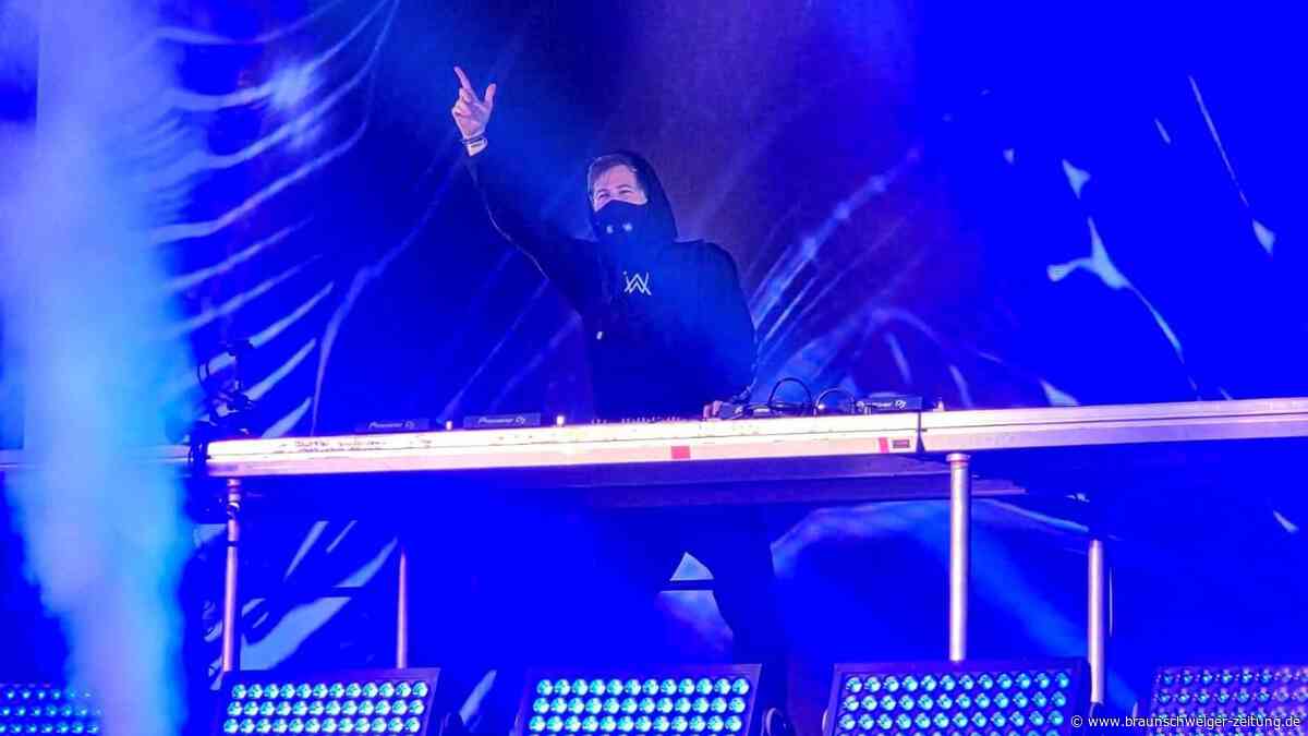 Feuer, Welthits, Party: Alan Walker feiert mit 4000 in der Autostadt Wolfsburg