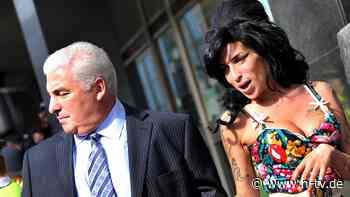 Hatte zwei Freundinnen verklagt: Vater von Amy Winehouse muss Millionenstrafe zahlen