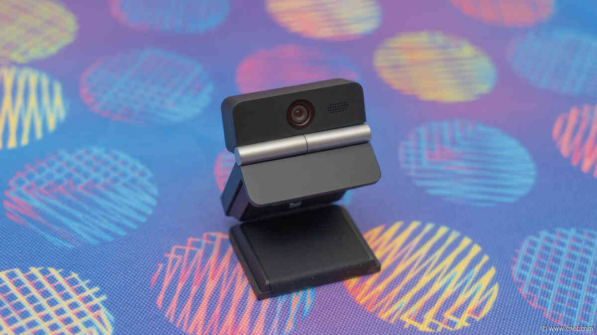 Obsbot Meet Flip Review: An Ingenious Folding 4K Webcam