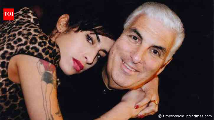 Amy Winehouse's father ordered to pay nearly £1 million to her friends