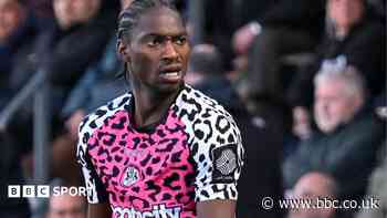 Rotherham sign Sheff Utd full-back Buyabu on loan