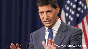 Fed leaves interest rate unchanged but with 3 dissents as Warsh praises 'good family fight'