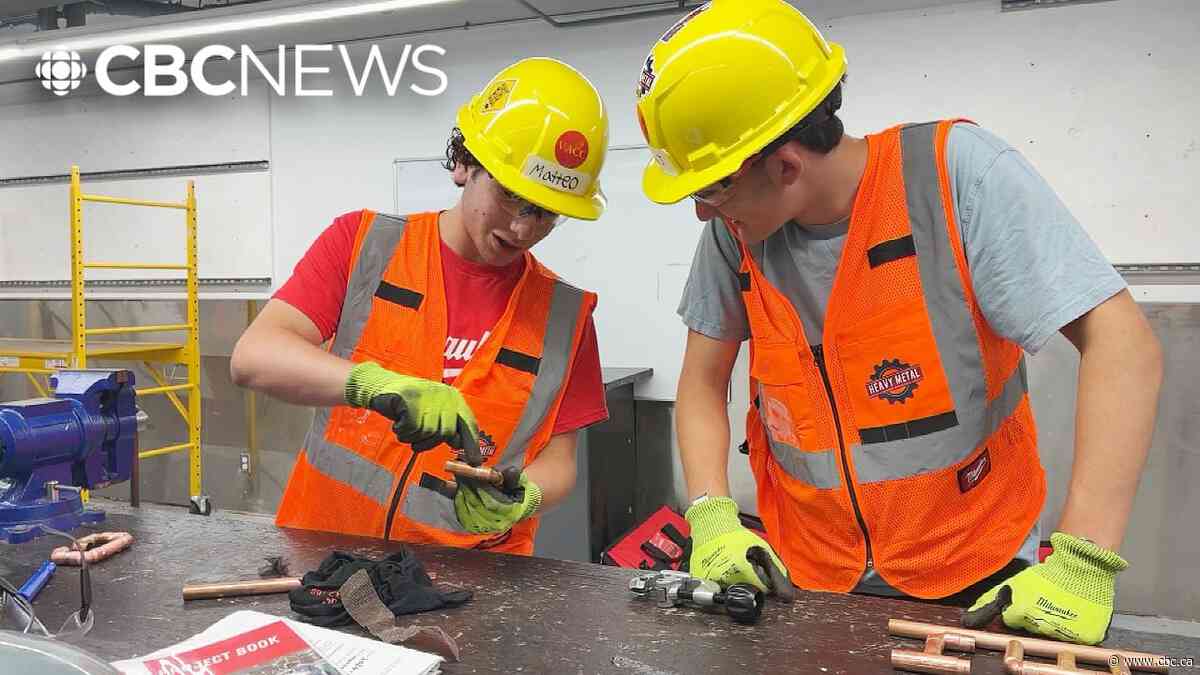How young Quebecers can increase their chances of securing employment