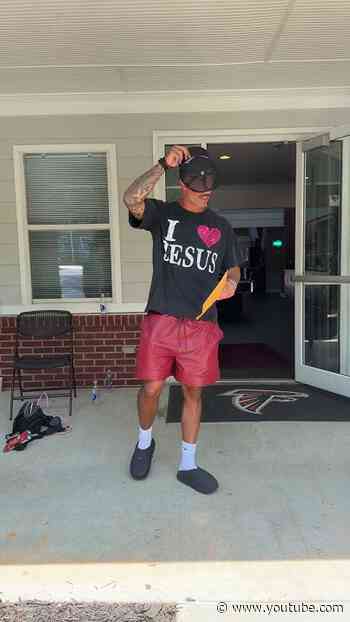Jessie Bates III showed up to camp with a shaved beard?! #nfl #football #atlanta