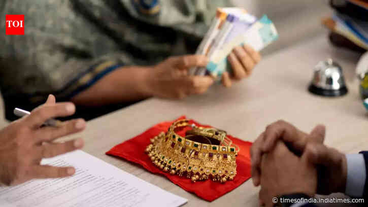 Gold loans rise on larger ticket sizes, unsecured credit shift