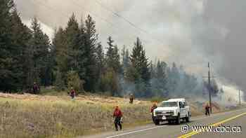 Mayor concerned about controlled burns near Clinton, B.C., as wildfire rages nearby