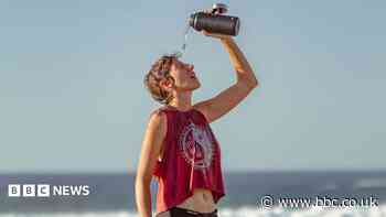 How to stay safe while exercising in hot weather