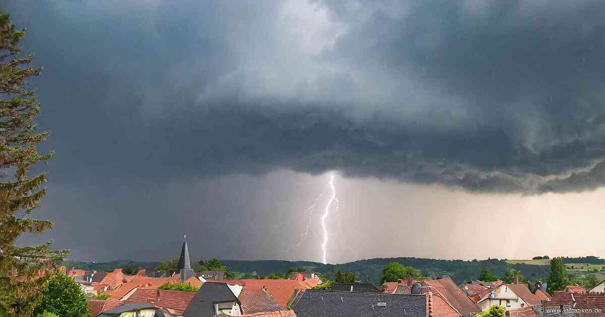 Unwetter in Franken: DWD warnt vor starken Gewittern in mehreren Regionen