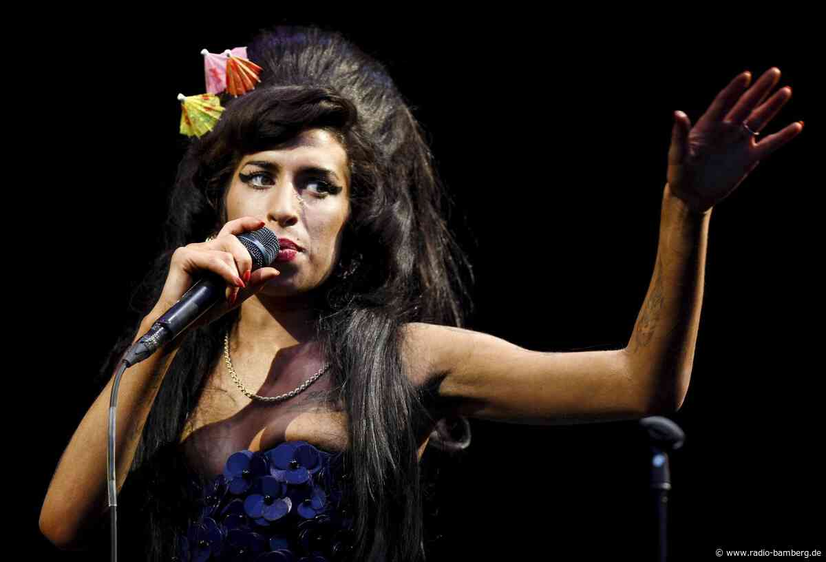 Gericht: Vater von Amy Winehouse muss Millionensumme zahlen