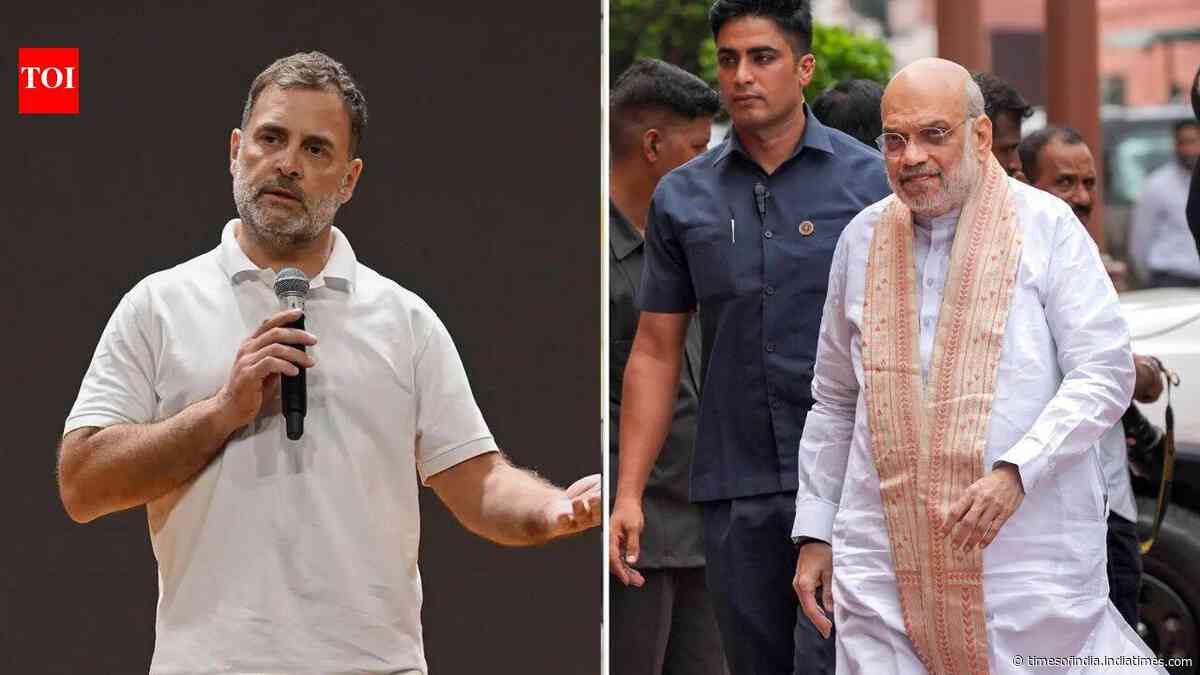 'Why is Amit Shah scared?' Rahul Gandhi on 'brutal' violence against student protesters