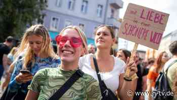 "Rave the Planet" findet statt: Berliner Technoparade "Zug der Liebe" nach CSD-Anschlag abgesagt