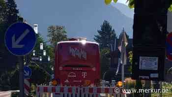 Ampel für FC Bayern an der Aribostraße – „warum?“