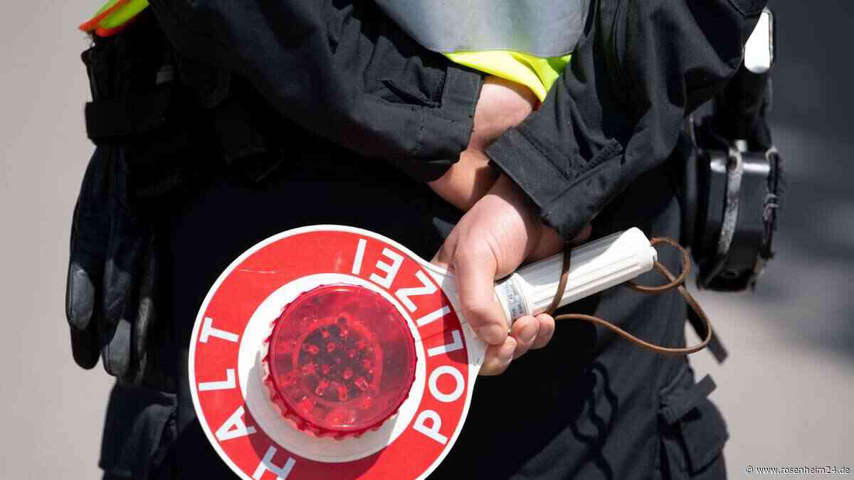 Von der A8 direkt in den Knast: Polizei stoppt Drogen-Fahrer mit gestohlenem Audi