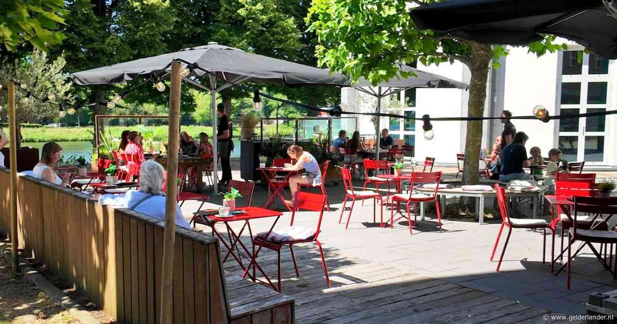 Voor 21.000 euro aan terrasstoelen gestolen bij museumcafé van het Bonnefanten in Maastricht