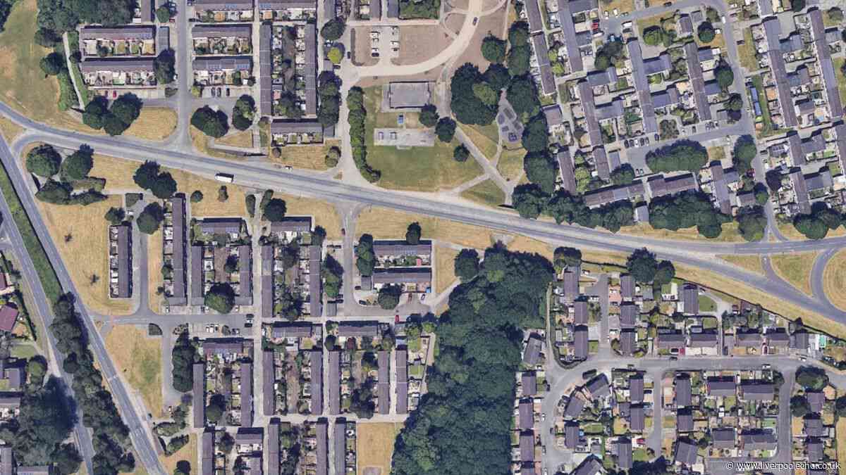 Flats evacuated after bomb disposal unit descends on Skelmersdale