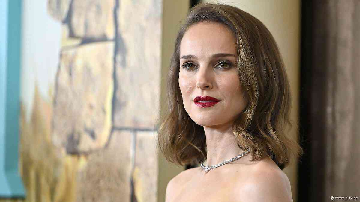 Drittes Kind mit 45: Natalie Portman zeigt ihren Babybauch
