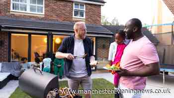 Households urged to follow '9pm rule' in gardens this summer
