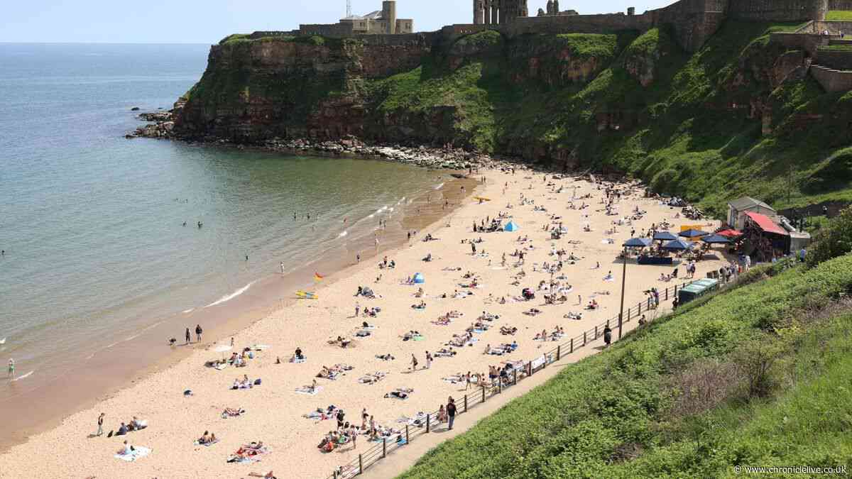 UK heatwaves cause 2,877 deaths in 2026 as major hot weather warning issued