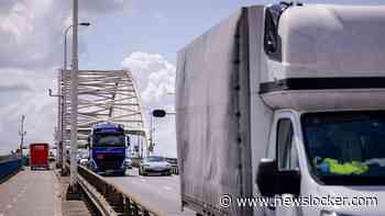 Bijna 100 boetes voor vrachtverkeer op Merwedebrug: CJIB grijpt in