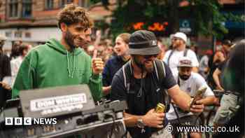Drum and bass ride brings rave vibe to streets