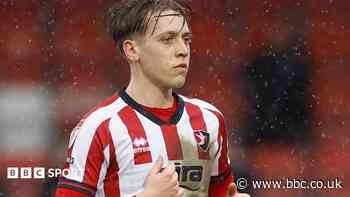 Doncaster sign Cheltenham winger Thomas