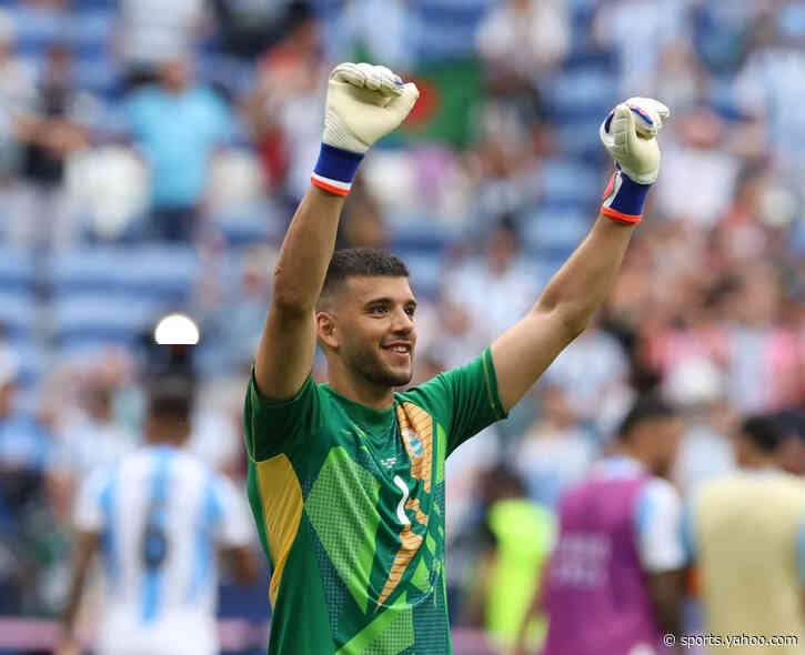 Manchester City submit offer for Marseille goalkeeper Gerónimo Rulli as agreement nears