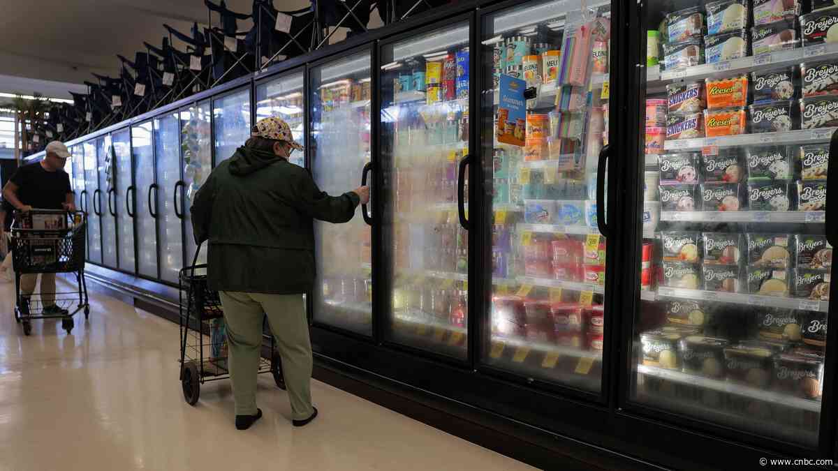 U.S. economy slowed to 1.5% growth rate in Q2; June core inflation at 3.3%