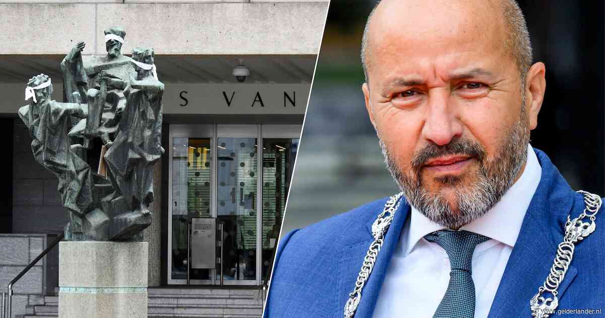 Man wilde burgemeester Marcouch ‘met mes in hart steken’, krijgt vier jaar tbs