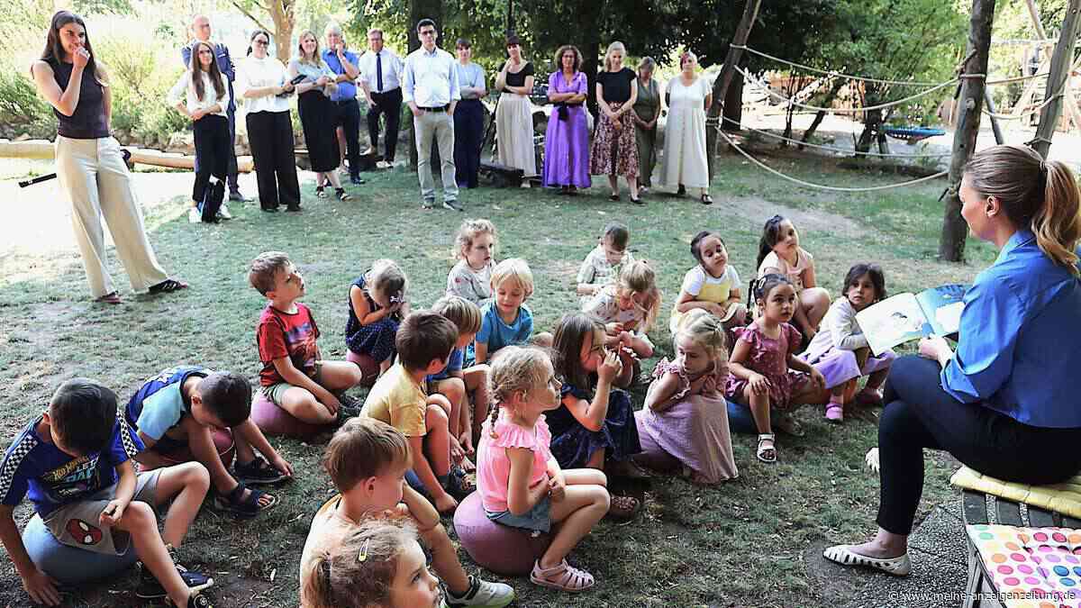 150 000 Vorlese-Bücher gegen Übergewicht bei Kindern verteilt