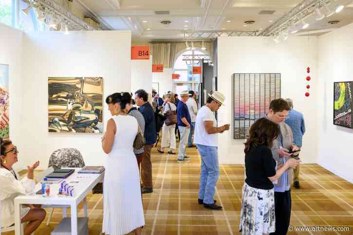 At 8,000 Feet Above Sea Level, the Aspen Art Fair Aims to Offer an Elevated Experience, With Brisk Sales, Cold Plunges, and Mountain Hikes