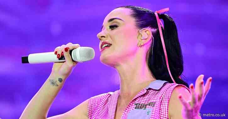 Katy Perry got stranded while inside a giant water bottle as concert stunt goes wrong