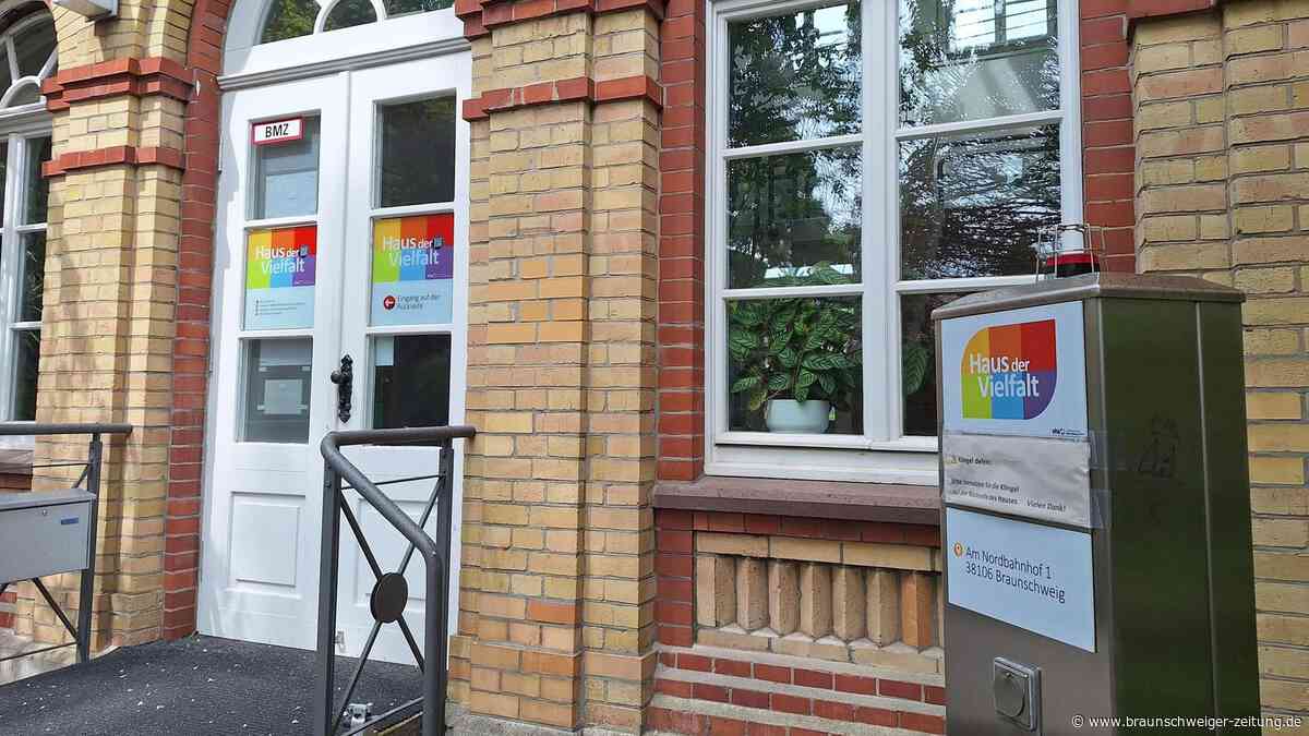Rolle rückwärts: Chef in Braunschweigs Haus der Vielfalt nach Rauswurf wieder da