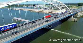 Alleen Nederlandse chauffeurs krijgen boete als ze over Merwedebrug rijden: ‘Pure concurrentievervalsing’