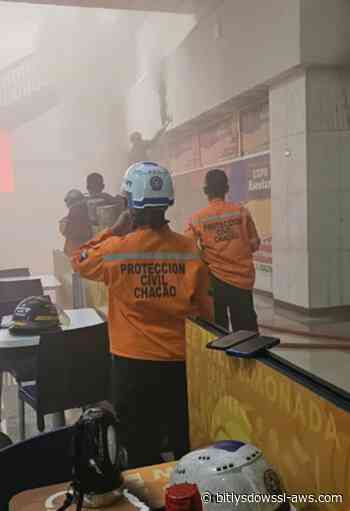Controlan incendio en el CCCT: bomberos inician labores de refrescamiento