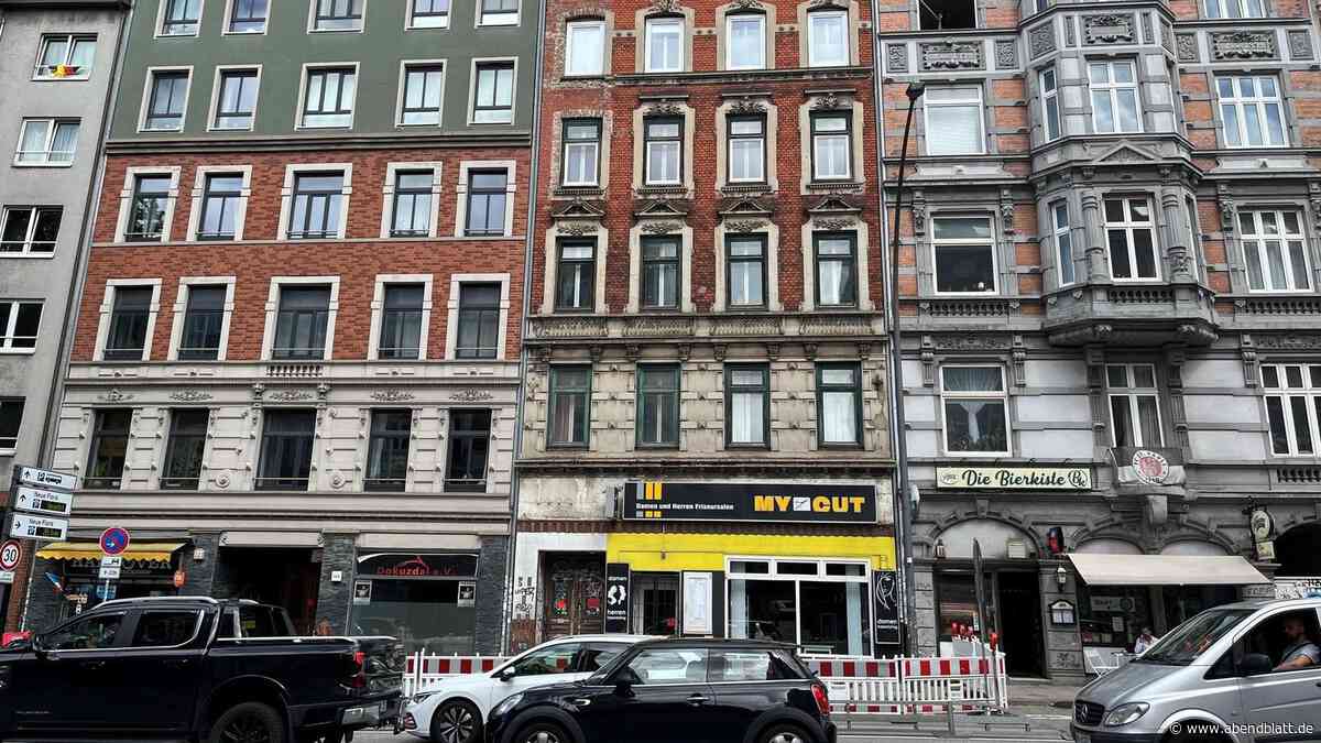 Einsturzgefährdetes Haus: Risse, Beulen, Räumung – Chronologie eines Verfalls