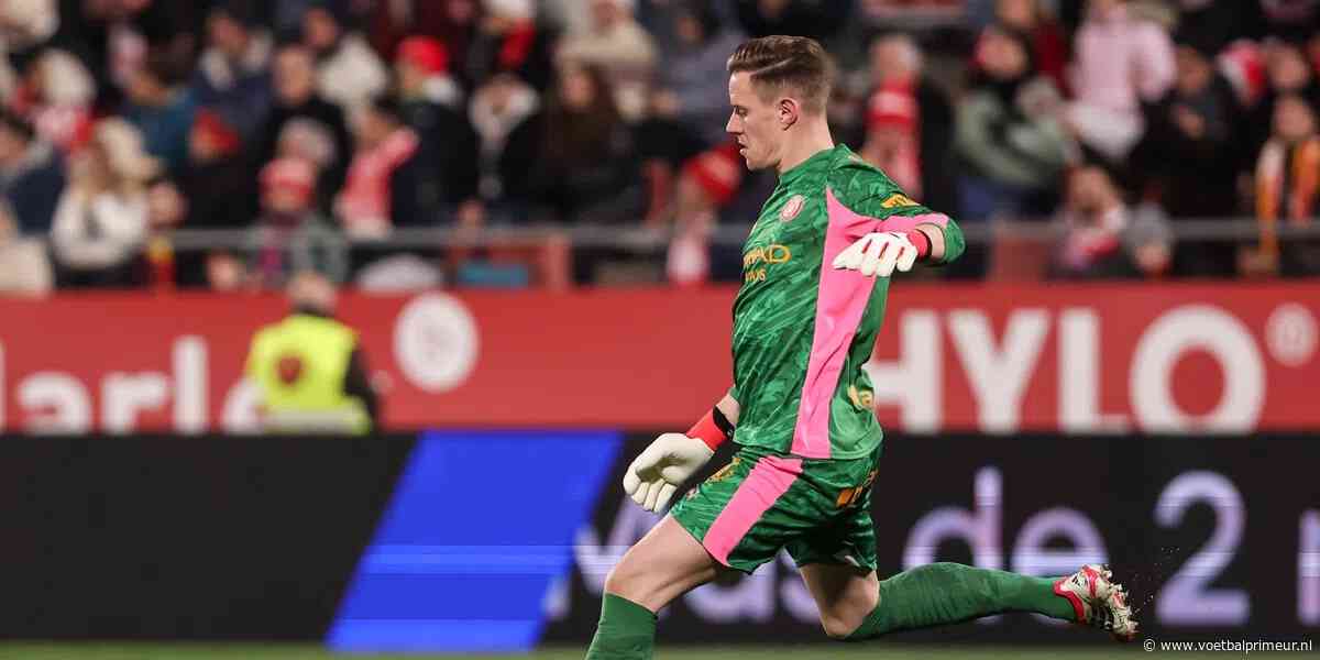 'Ajax-soap richting ontknoping: Ter Stegen stapt op vliegtuig naar Amsterdam'