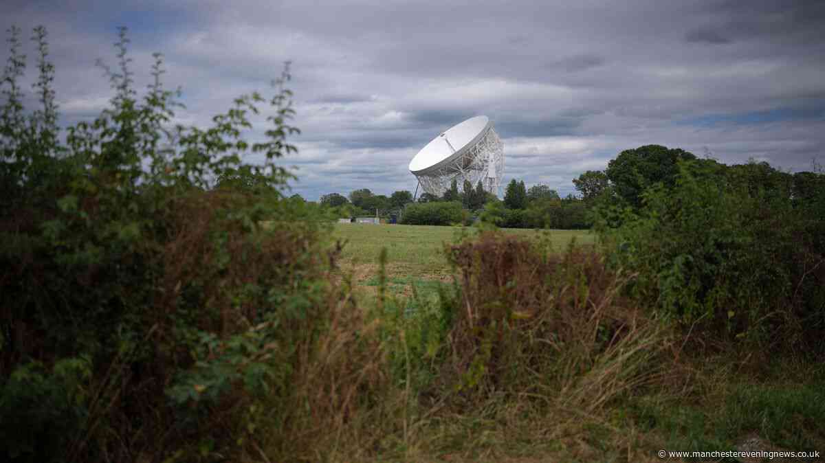 Top space scientists 'shocked and dismayed' over Jodrell Bank closure fears