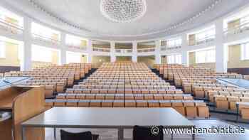 AC/DC im Audimax und Studierende im „Pferdestall“: Zehn Geheimnisse der Uni