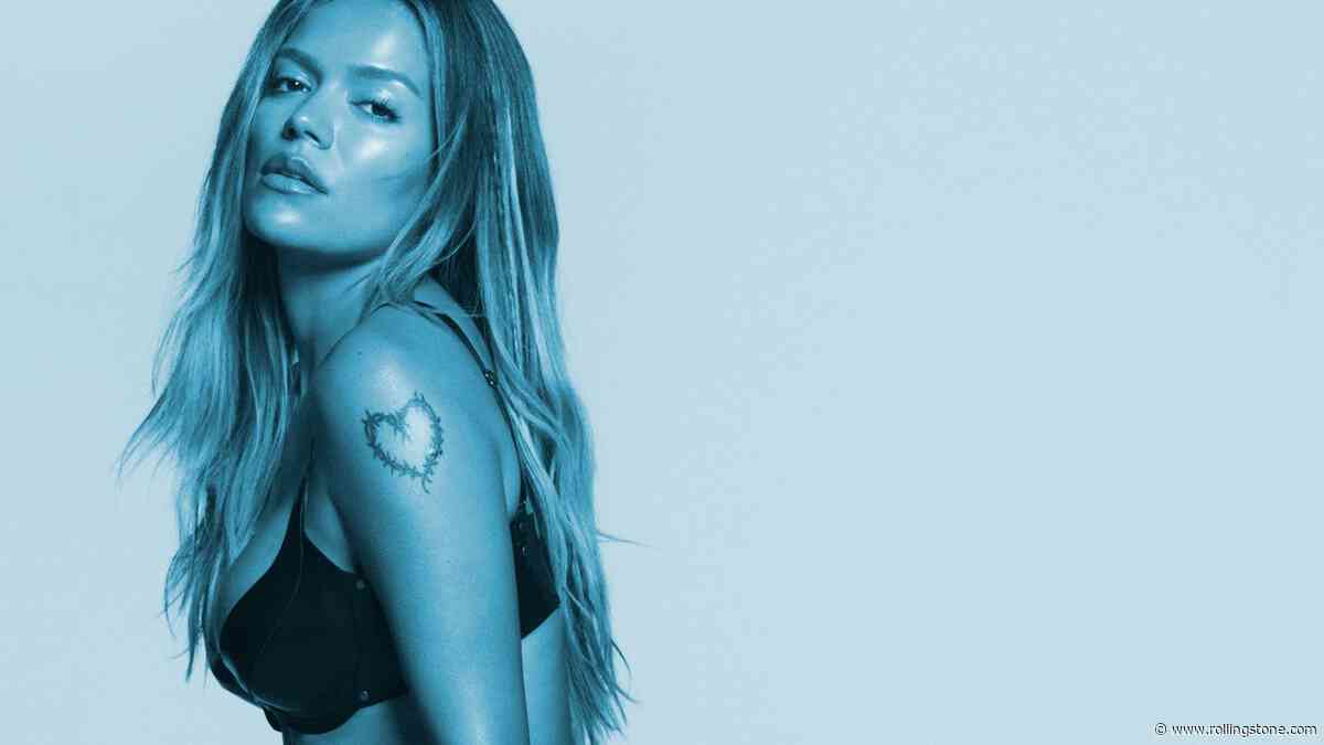 Karol G Isn’t Holding Anything Back on New Album ‘No Me Arrepiento de Sentir Tanto’
