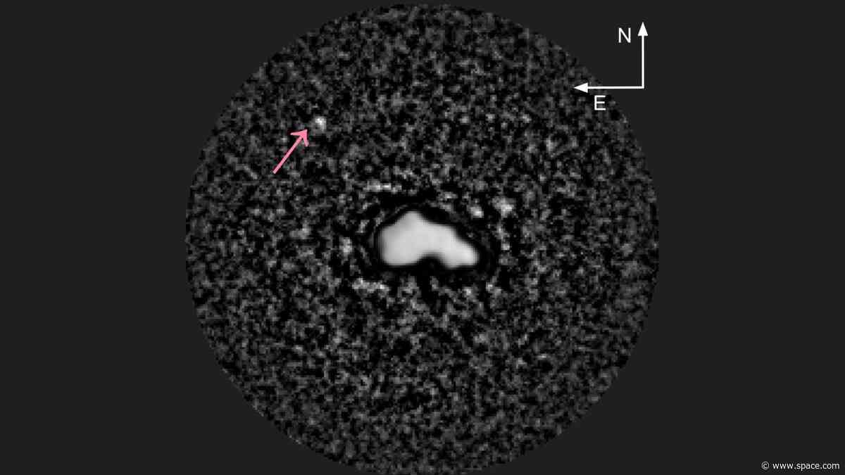 1st three-headed asteroid found in our solar system — and it has a little moon