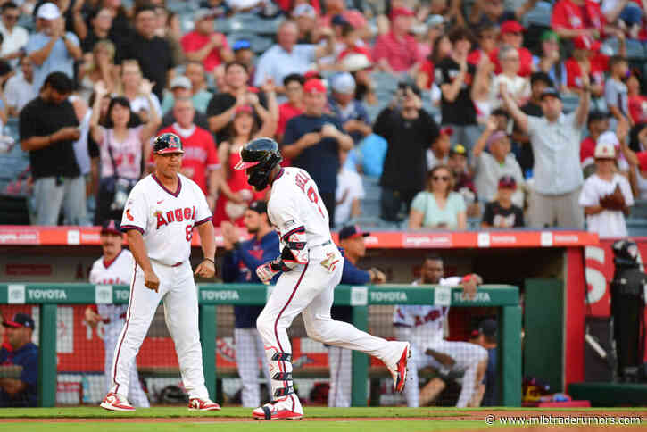 Yankees, Braves, Rangers Among Teams Looking For Right-Handed Outfielder