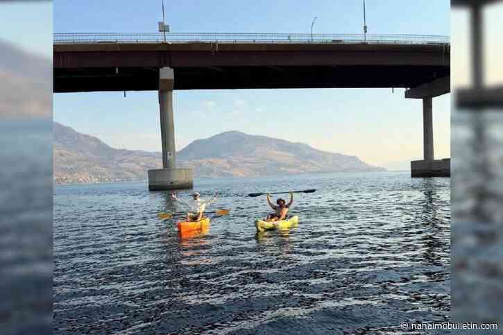 Duo overcomes Okanagan Lake by kayak