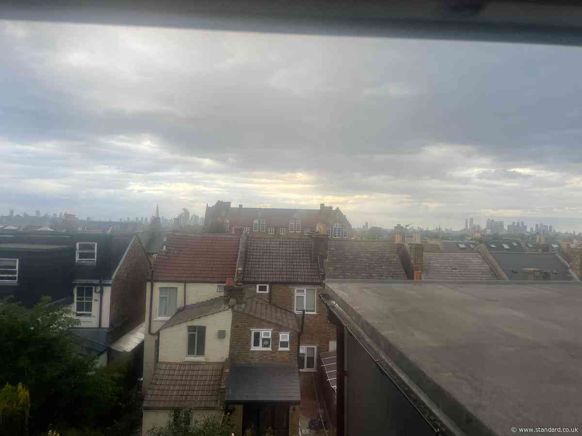 Londoners rejoice as first rain in weeks falls in capital