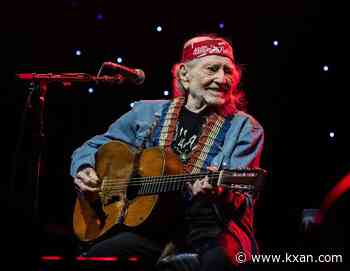 Willie Nelson speaks out against Texas data centers